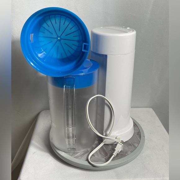 Mr Coffee TM1 Iced Tea Maker 2 Qt Blue & White 700W Electric Brewer - Picture 2 of 7